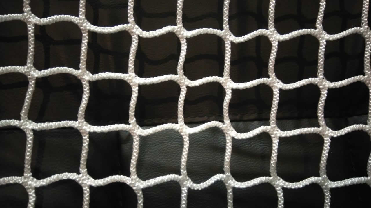 Сварная рулонная сетка из оцинкованной, черной и покрытой ПВХ проволоки